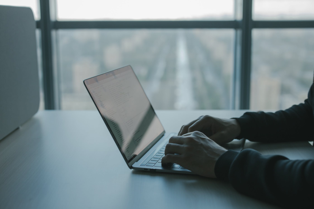 Infographic over computerbeveiliging tegen hackers met netwerkscanning strategies voor bedrijfsbeveiliging