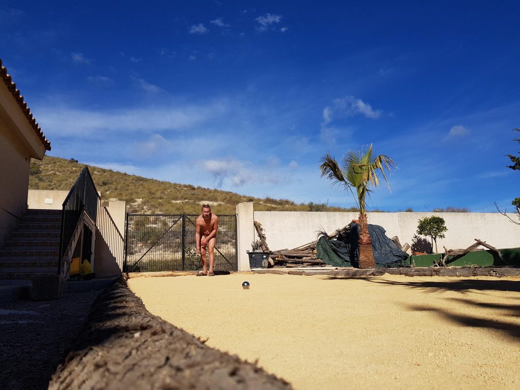 Internatuur naaktvakantie blootvakantie bestemming - naturistisch resort in de natuur