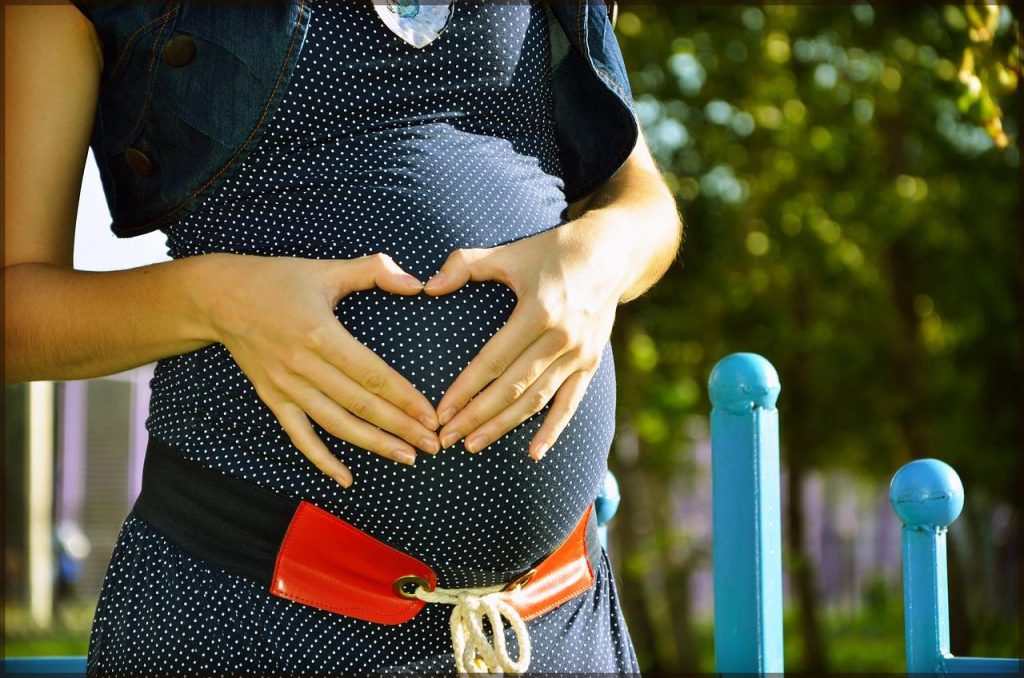 Informatie over zwangerschapsverlof en voorbereiding voor toekomstige ouders op de bevalling